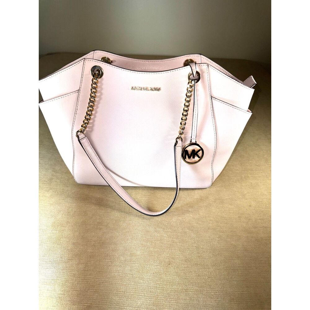 Michael Kors Bag, light pink with gold tone hardware